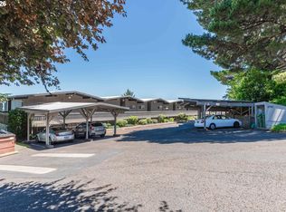 290 N 3rd Ct, Coos Bay, OR 97420