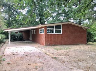 3102 Manor Dr, Richmond, VA 23230