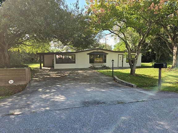 2nd image of 3241 NW 32ND Avenue