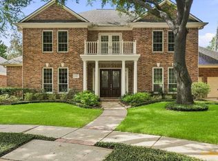 3302 Woodbrook Ln, Sugar Land, TX 77478