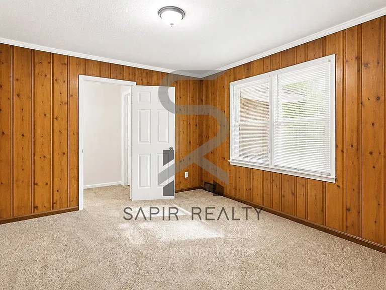 2620 Wiggins St — Photo 9
