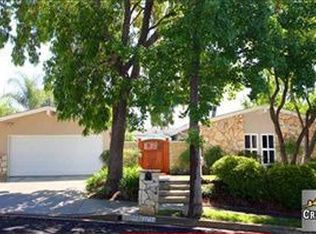 22724 Brandywine Dr, Calabasas, CA 91302