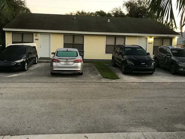 1977 Holman Dr #1977, North Palm Beach, FL 33408