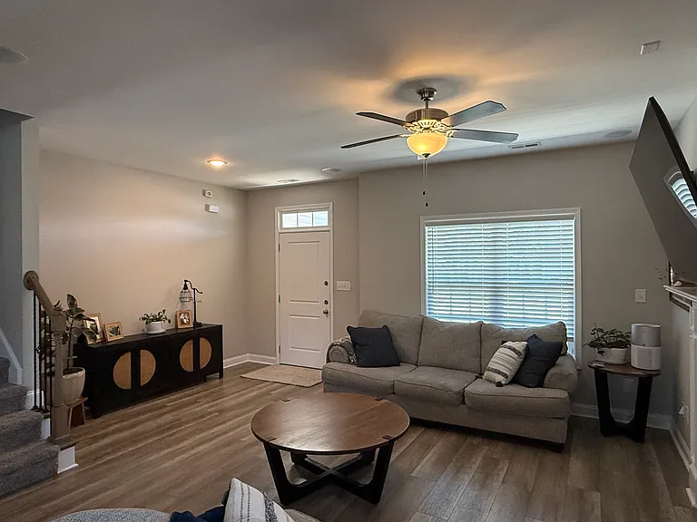 1216 Yellowwood Dr — Photo 12