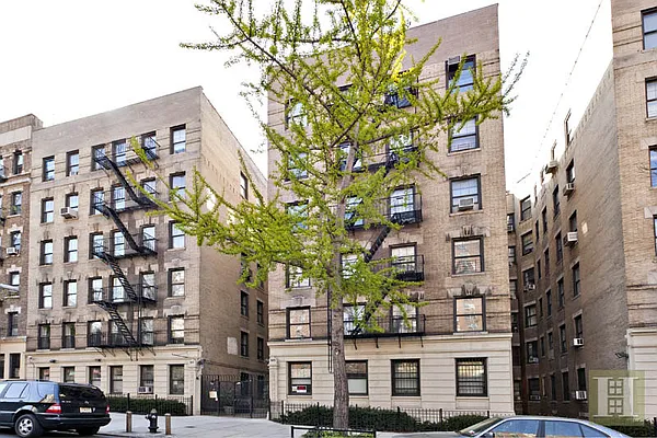 3117 Broadway