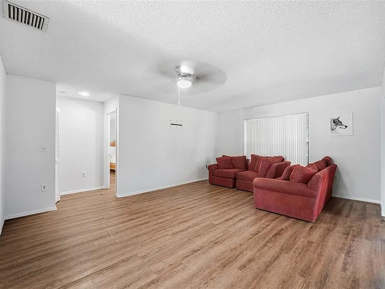 5080 Barrington Cir #3102 — Photo 19