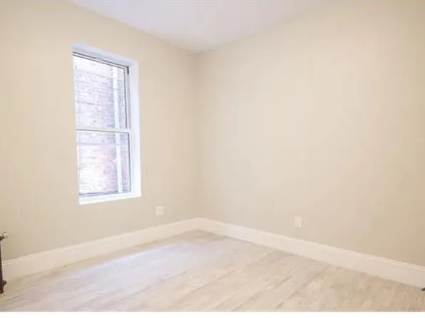 110 Rockaway Pkwy Floor 1, Brooklyn, NY 11212