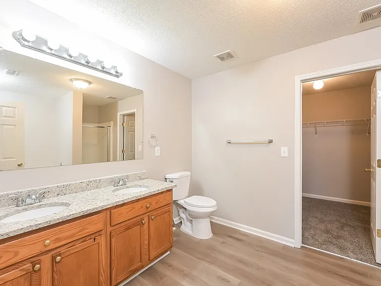 2115 Palatine Pl — Photo 10