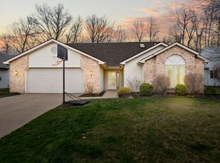 8630 Spring Forest Dr, Fort Wayne, IN 46804