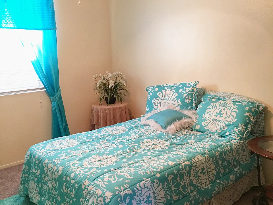 Model Bedroom 