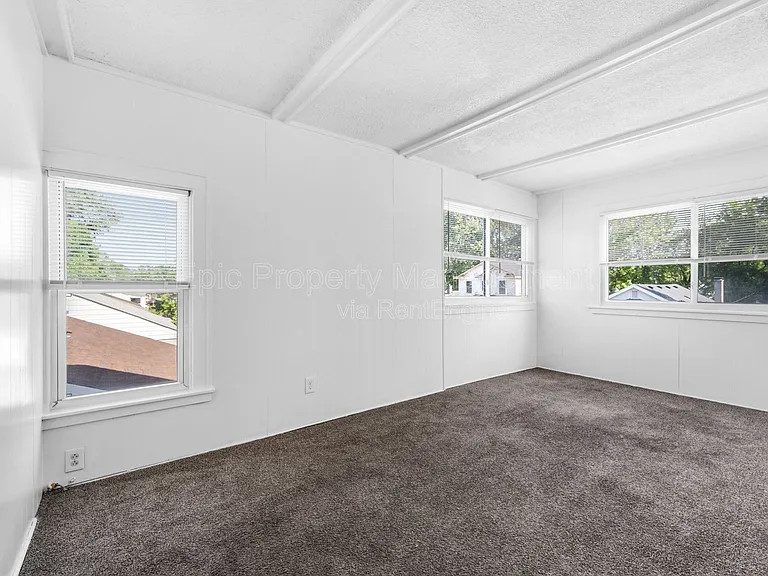 1511 E Harry Ave #1513 — Photo 4