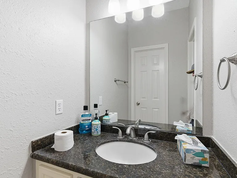 108 Somerton Dr — Photo 16