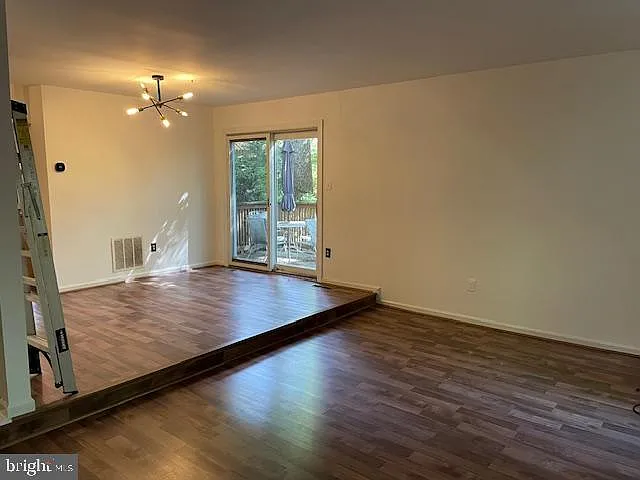 1117 Wildpark Ave — Photo 5