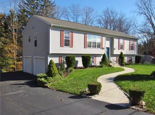 11 Irene Ln, Coventry, RI 02816