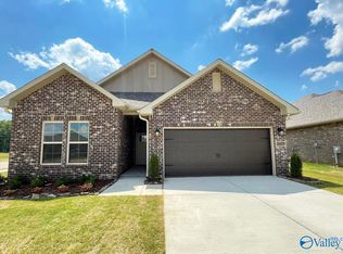 26430 Cold Creek Dr, Athens, AL 35613