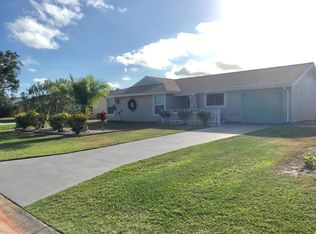 1532 SE Faculty Ct, Pt Saint Lucie, FL 34953