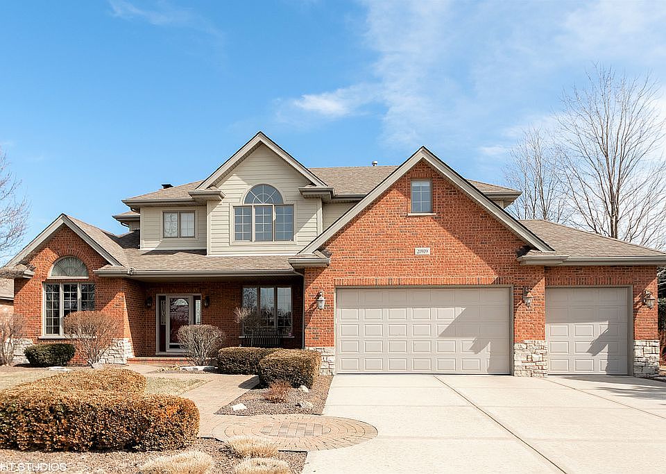 Fabulous curb appeal