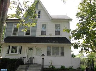 17 N 32nd St, Camden, NJ 08105