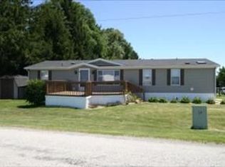 88 Colonial Ave, Valparaiso, IN 46383