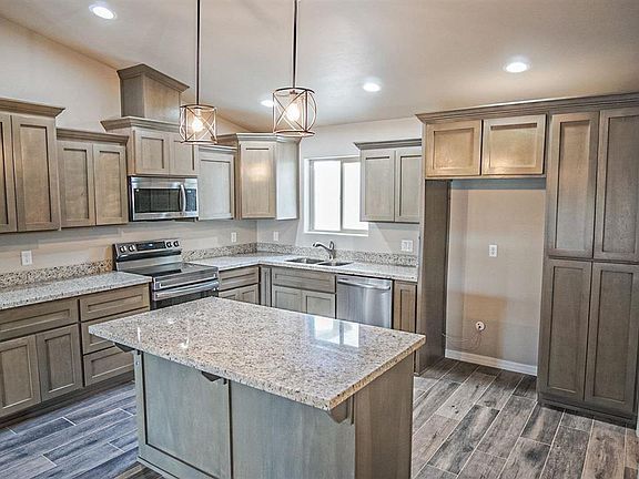 2nd image of 10297 S Summer Ave