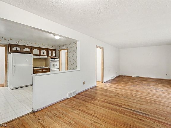 5th image of 5576 Andover Blvd