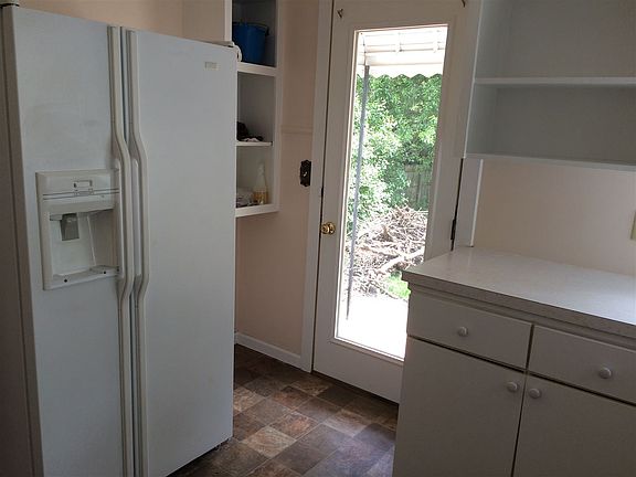 4th image of 509 Colfax St