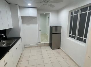1014 W 51st Pl, Hialeah, FL 33012