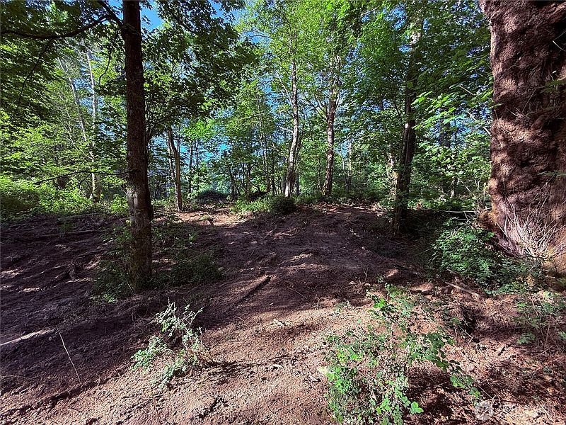 4th image of 75 F Beach Way