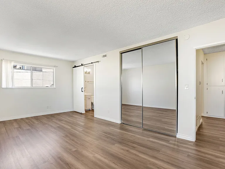 Casa Grande Apartments — Photo 10