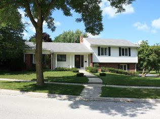 602 Pine Tree Road, Kohler, WI 53044