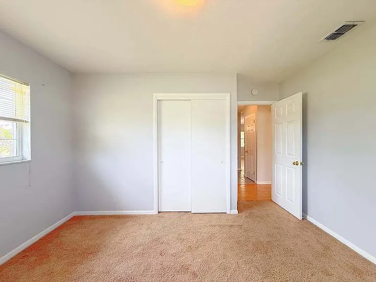 213 6th Ave SW — Photo 38