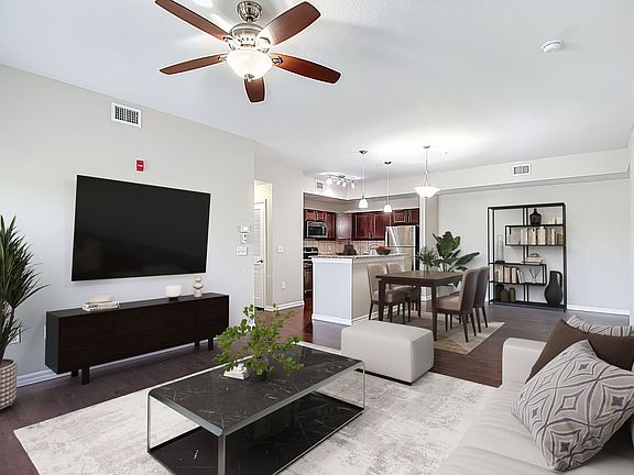 4th image of 406 N Hubert Ave #2-208