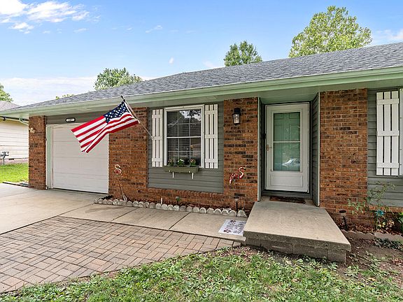 5th image of 107 N Drenda Avenue