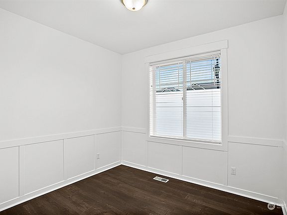 5th image of 5243 53rd Avenue SE