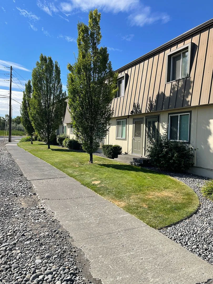The Ponds Apartments — Photo 3