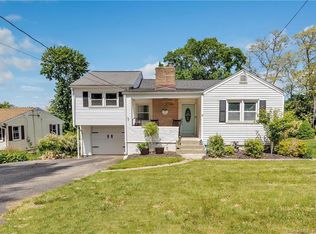 31 Coram Rd, Shelton, CT 06484