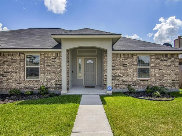 98 Fordland Estate Dr, Dayton, TX 77535