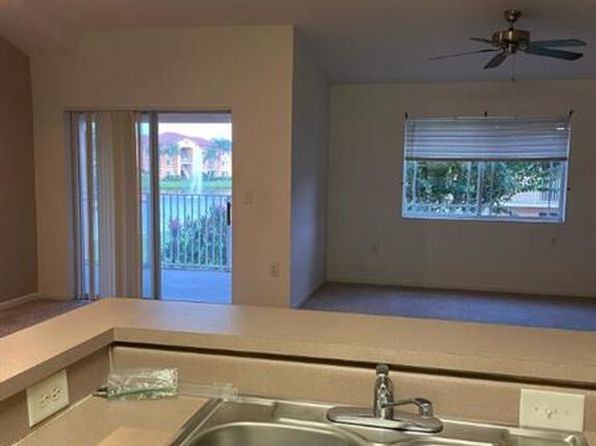 131 SW Palm Dr APT 208