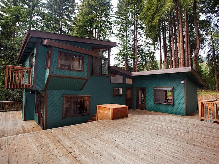 2080 Sparrow Valley Rd — Photo 1