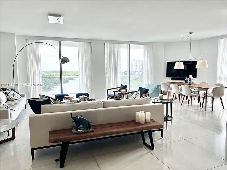 17111 Biscayne Blvd #1102 — Photo 5