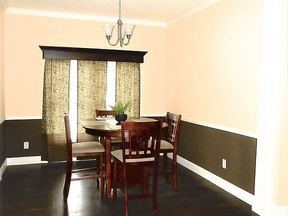 4th image of 6050 Tangerine Ave