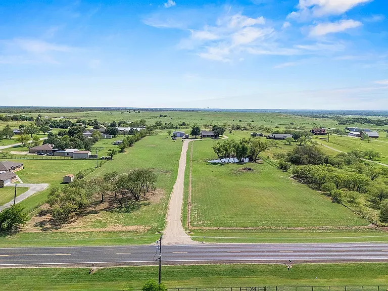 11953 FM 2153 — Photo 2