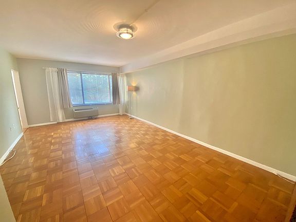 3rd image of 3601 Wisconsin Ave NW APT 108