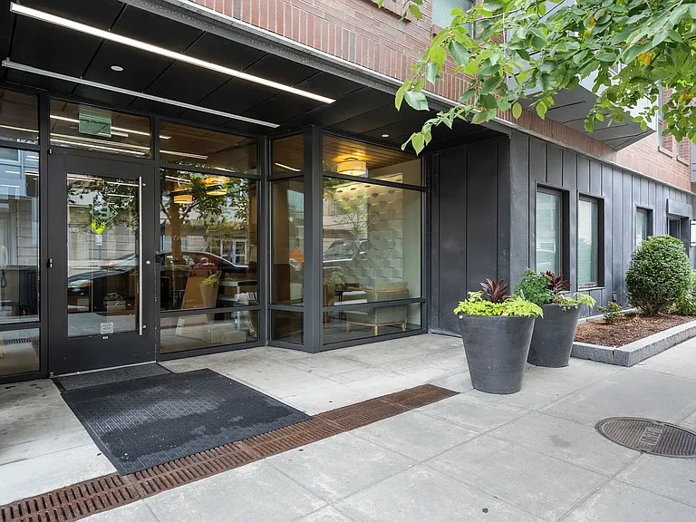 13 Aberdeen St #402J — Photo 14