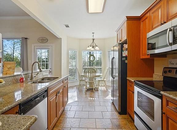 5th image of 14142 Riverlake Dr