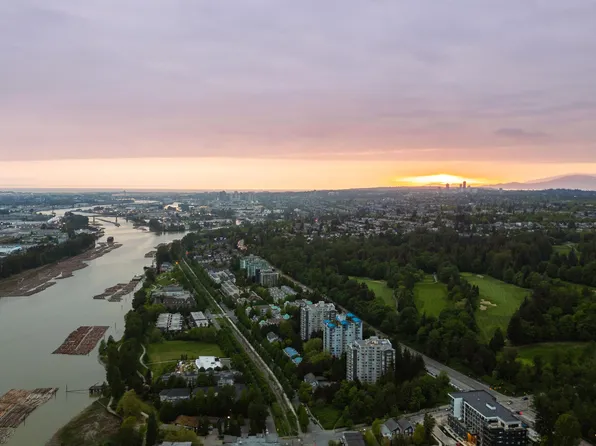 3438 Sawmill Cres #2505, Vancouver, BC V5S 0E3