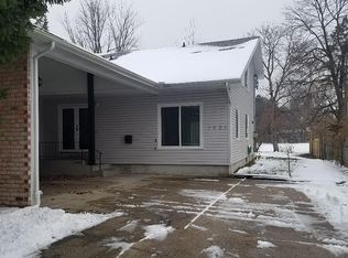 1221 Hitching Post Rd, East Lansing, MI 48823