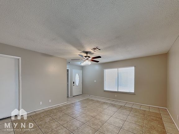 4th image of 1368 S Christy Ln