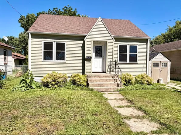 713 N Tyler Ave, Mason City, IA 50401