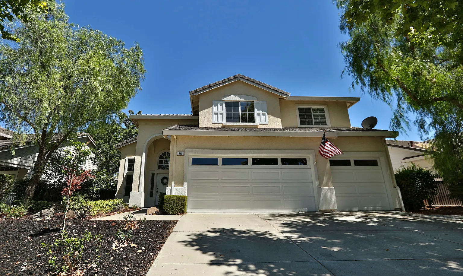582 Red Rome Ln photo 1